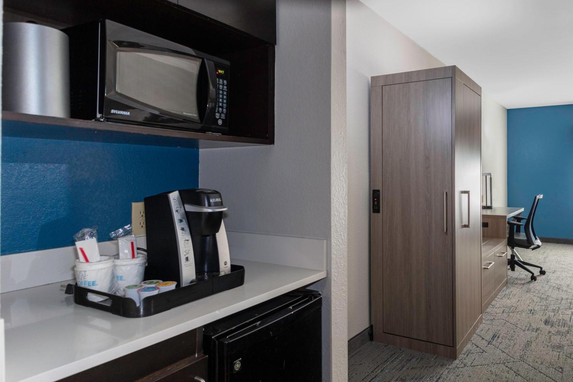 Holiday Inn Express Florence Northeast By Ihg Екстер'єр фото